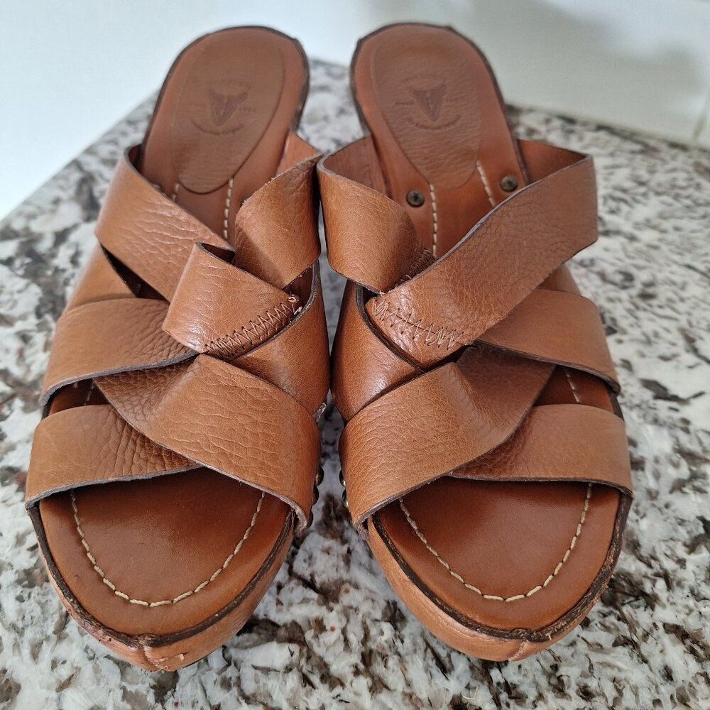 Frye Thomasville Brown heel Wedge Sandals size 8 B